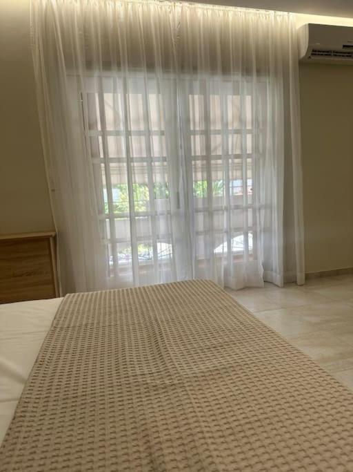 Eclectic Apartment Near Downtown 이라클리온 외부 사진