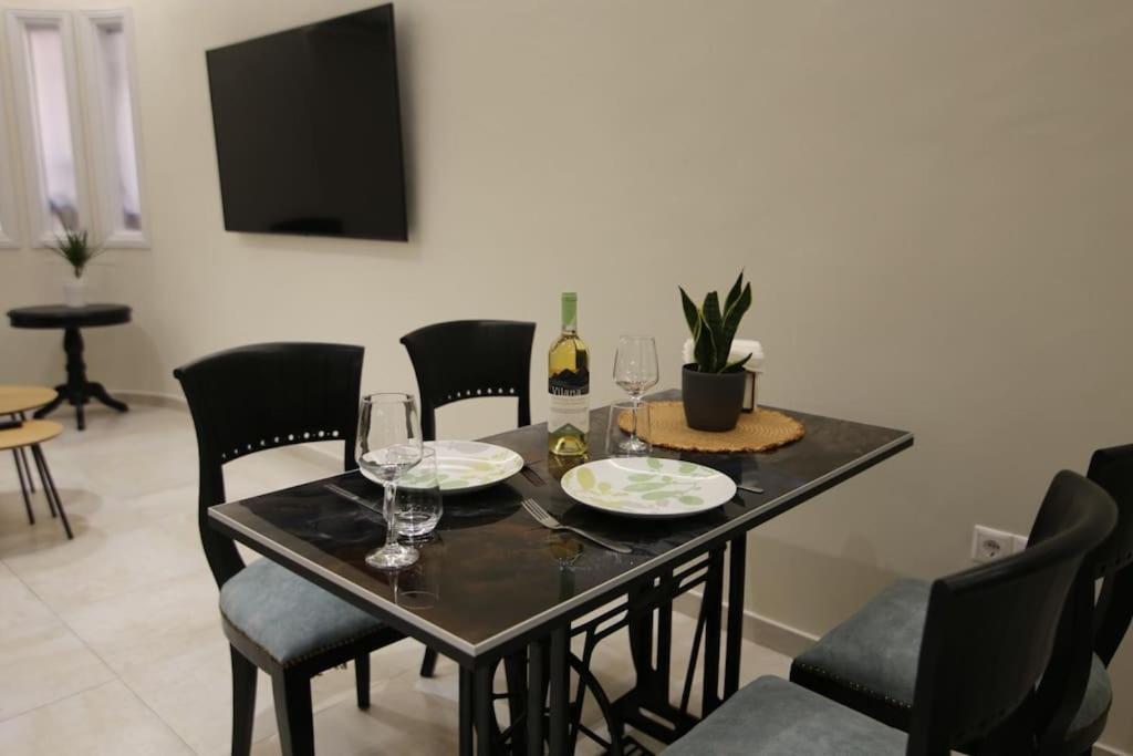 Eclectic Apartment Near Downtown 이라클리온 외부 사진